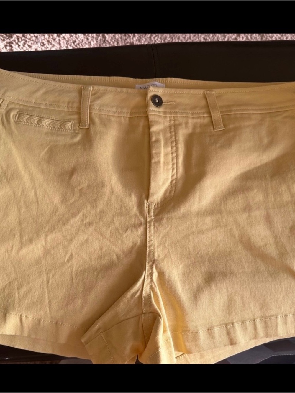 Market & Spruce Soft Yellow Shorts